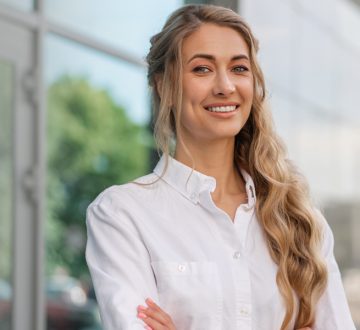 Cosmetic Dental Bonding: Enhancing Your Smile Without Surgery