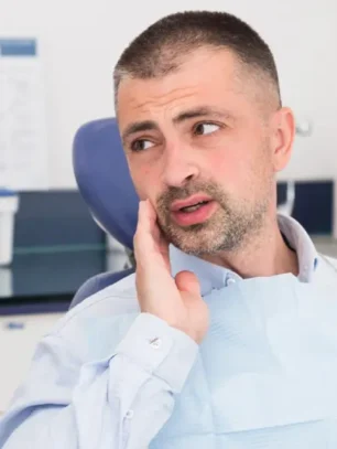 How Emergency Dentistry Helps Prevent Long-Term Damage to Your Teeth
